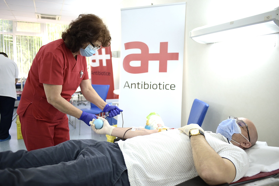 În stare de alertă, Antibiotice a continuat misiunea sa de a salva vieți, organizând a 19-a campanie de donare de sânge