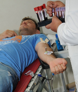 14 Iunie – Ziua Mondială a Donatorului de Sânge: la fiecare 3 secunde, o persoană are nevoie urgent de sânge, la nivel mondial