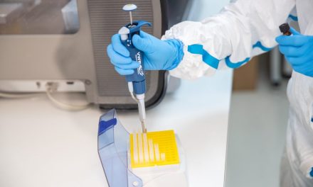 STUDIU LABORATOARELE REGINA MARIA: S-a triplat cererea pentru testele gripale în prima parte a lunii ianuarie, iar rata de pozitivare a acestora s-a dublat