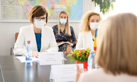 Ministrul Sănătăţii: România continuă eforturile de creştere a numărului de persoane vaccinate anti-COVID