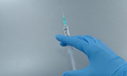 Coronavirus: Turcia începe administrarea celei de-a treia doze de vaccin anti-COVID-19 lucrătorilor sanitari