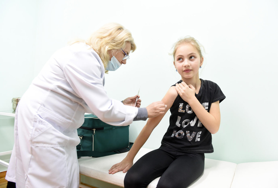 Coronavirus: SUA a aprobat vaccinul Pfizer/BioNTech pentru adolescenţii începând cu vârsta de 12 ani