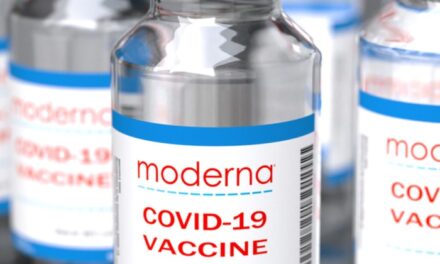 Moderna asigură că doza booster a vaccinului său sporeşte protecţia împotriva variantei Omicron