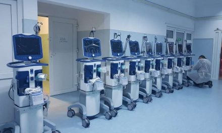 Arad: Aproape 50 de ventilatoare contractate de autorităţi în aprilie 2020, sosite în ultimele săptămâni